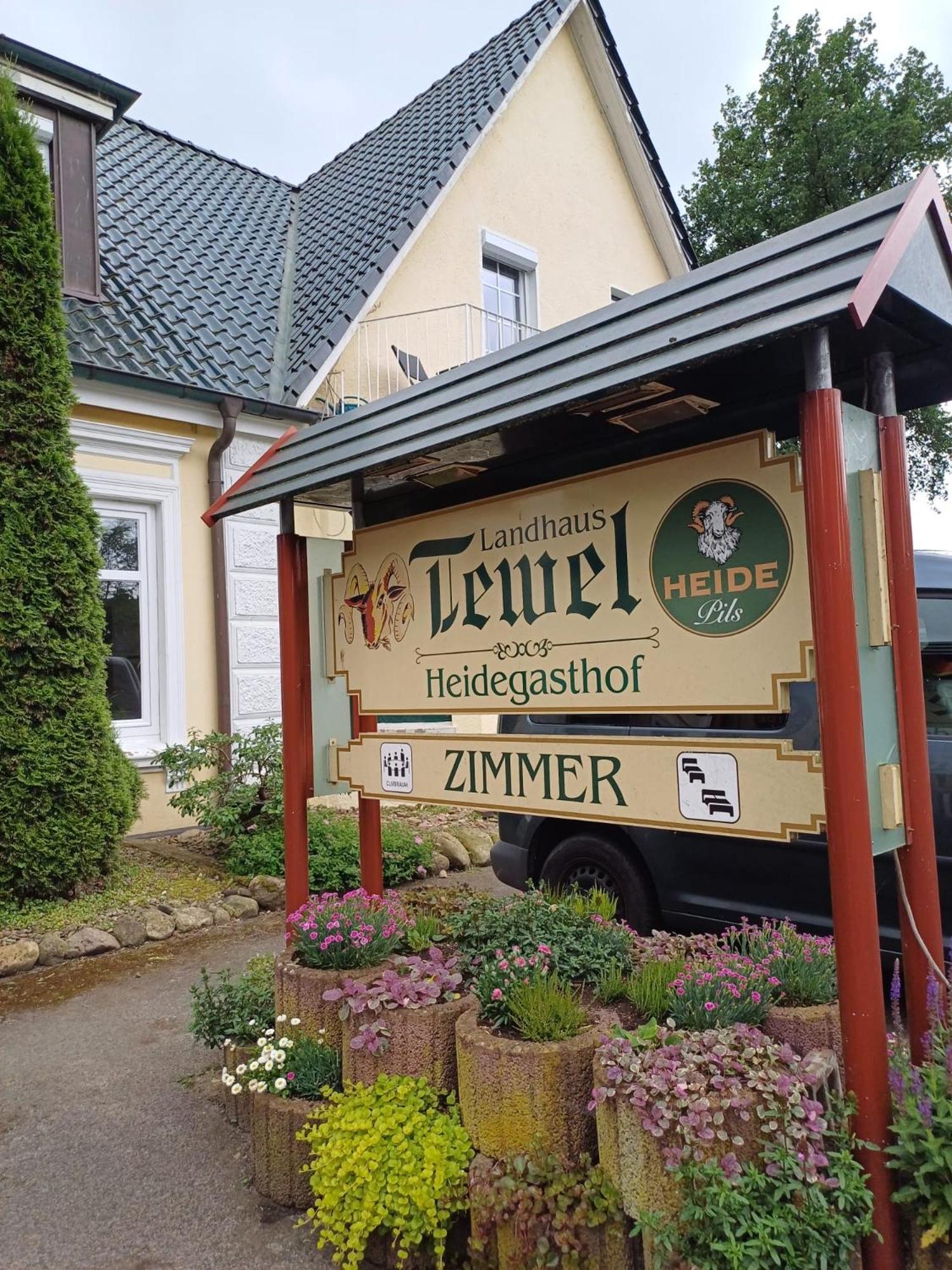 Landhaus Tewel Hotel Mit Restaurant المظهر الخارجي الصورة